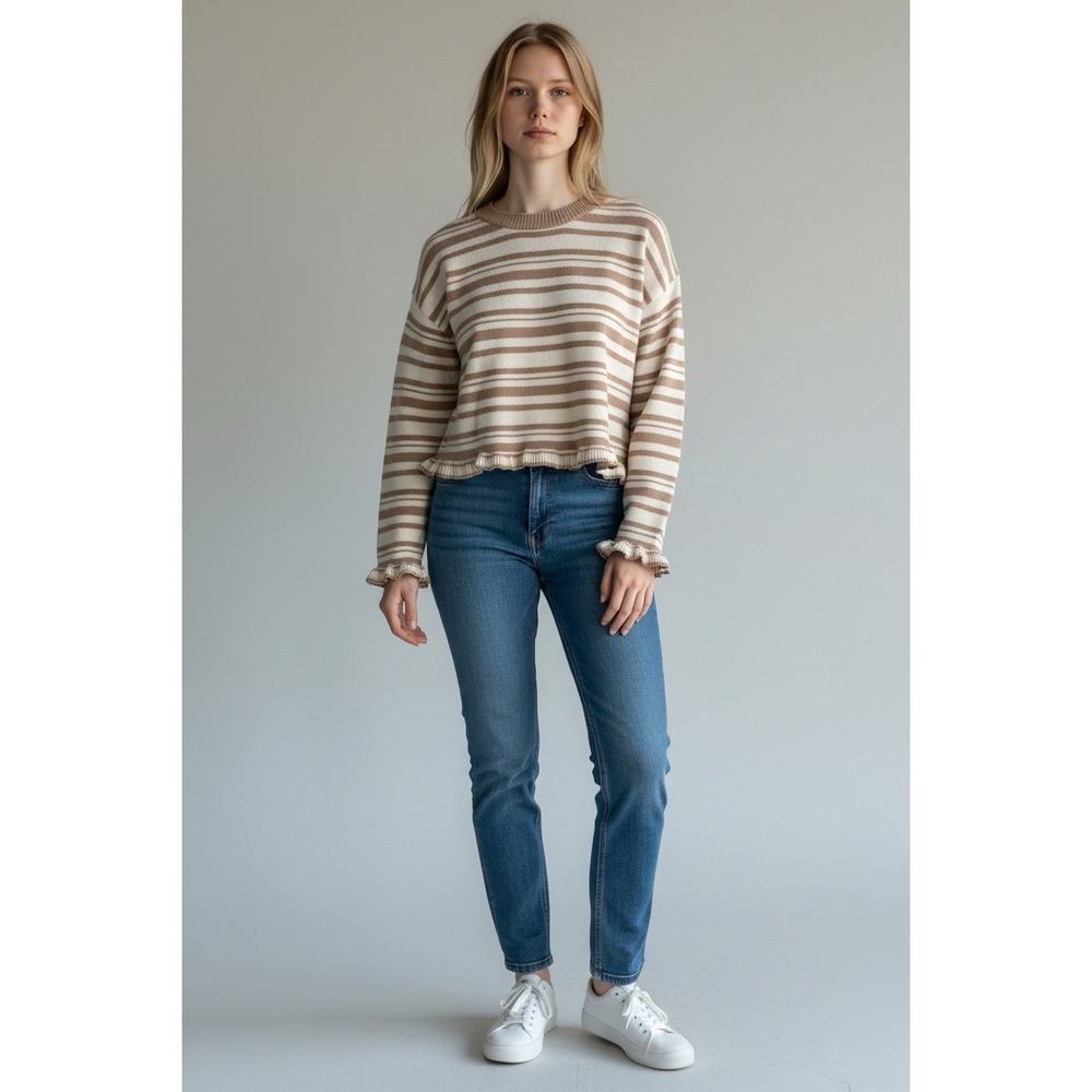 Princess‎ Polly Knit Sweater Tan/Cream Small Cropped Comfy Coquette Crew Neck